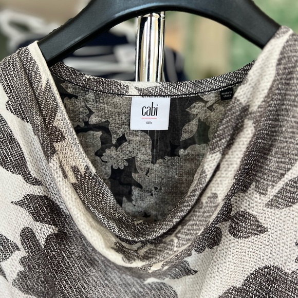 CAbi Tango Scoopneck Floral Tank Top Blouse Black White Gray 3057 Sz S - Picture 7 of 8